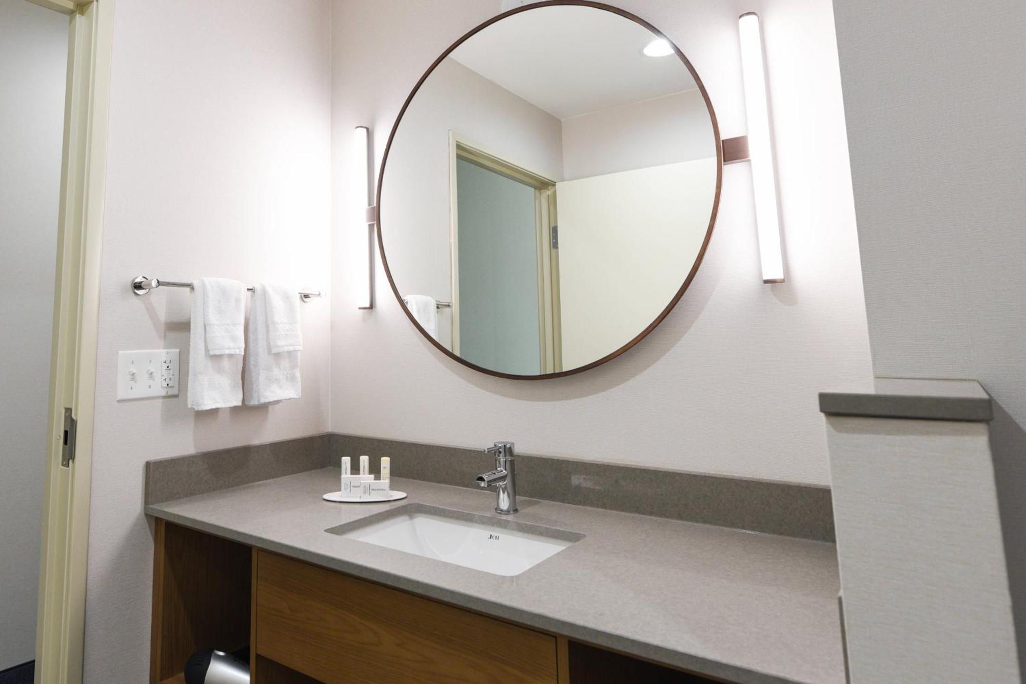 Fairfield Inn & Suites Ontario Rancho Cucamonga Ngoại thất bức ảnh