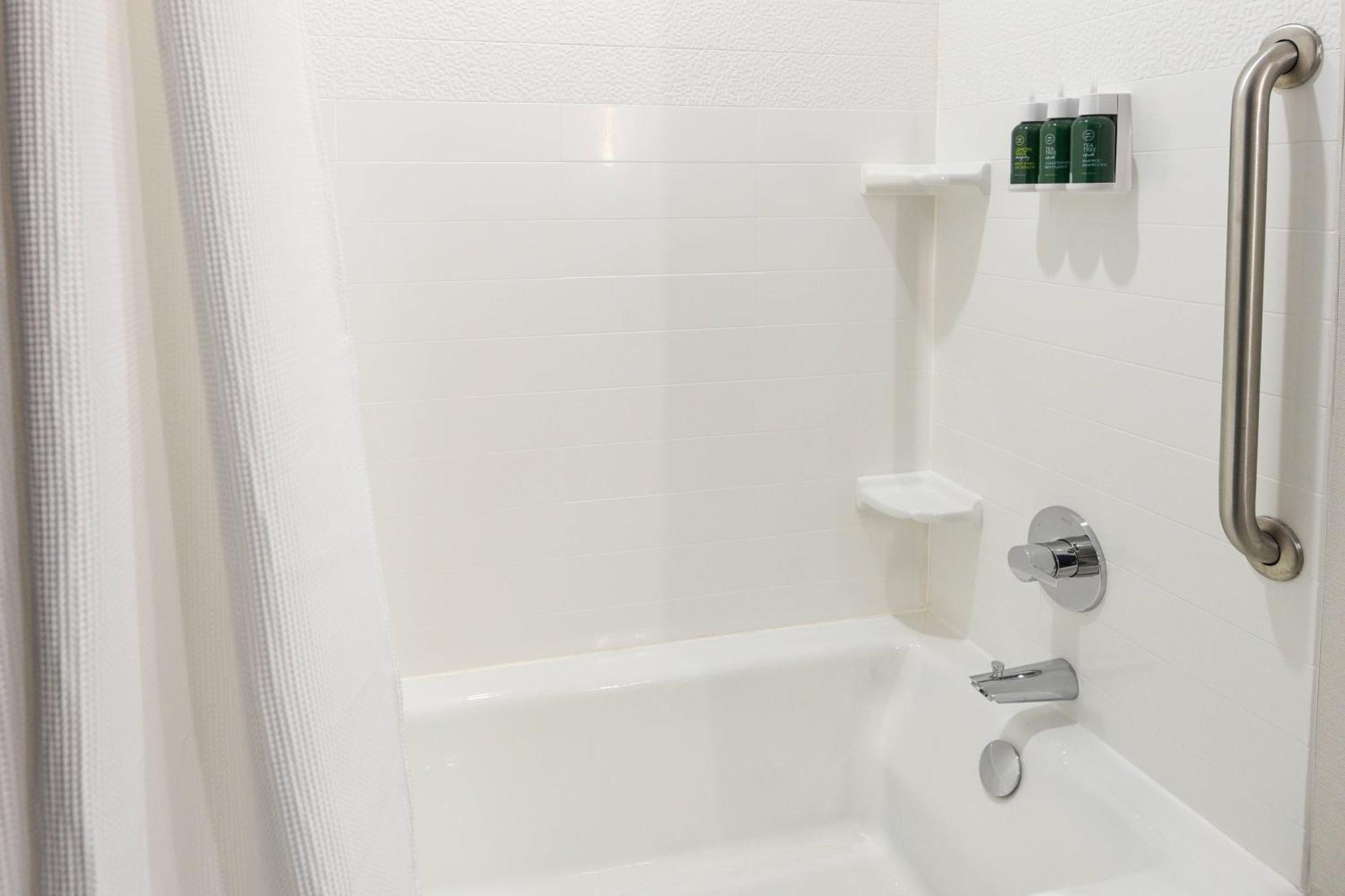 Fairfield Inn & Suites Ontario Rancho Cucamonga Ngoại thất bức ảnh